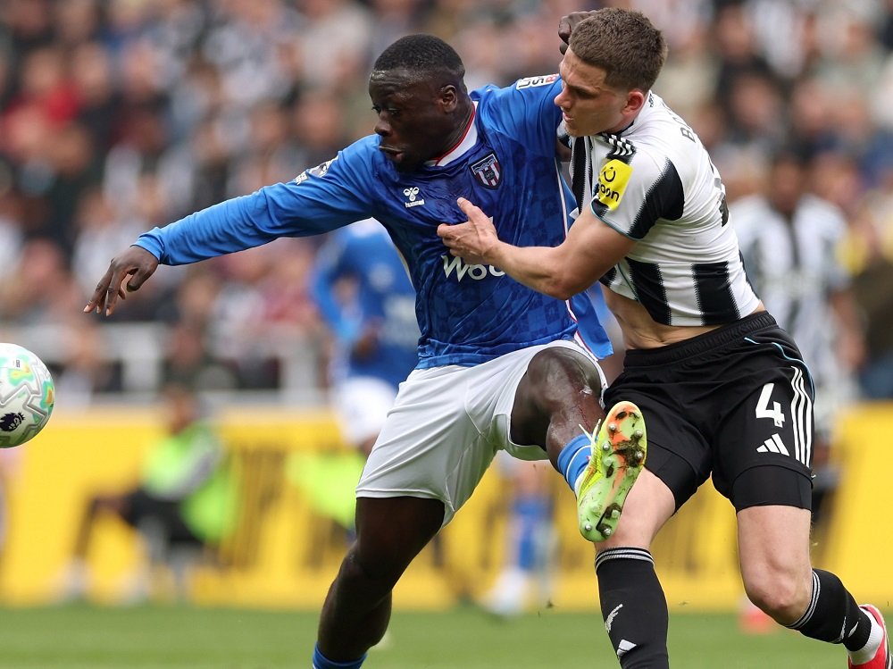 Sunderland Permalukan Newcastle di Kandang 2-1