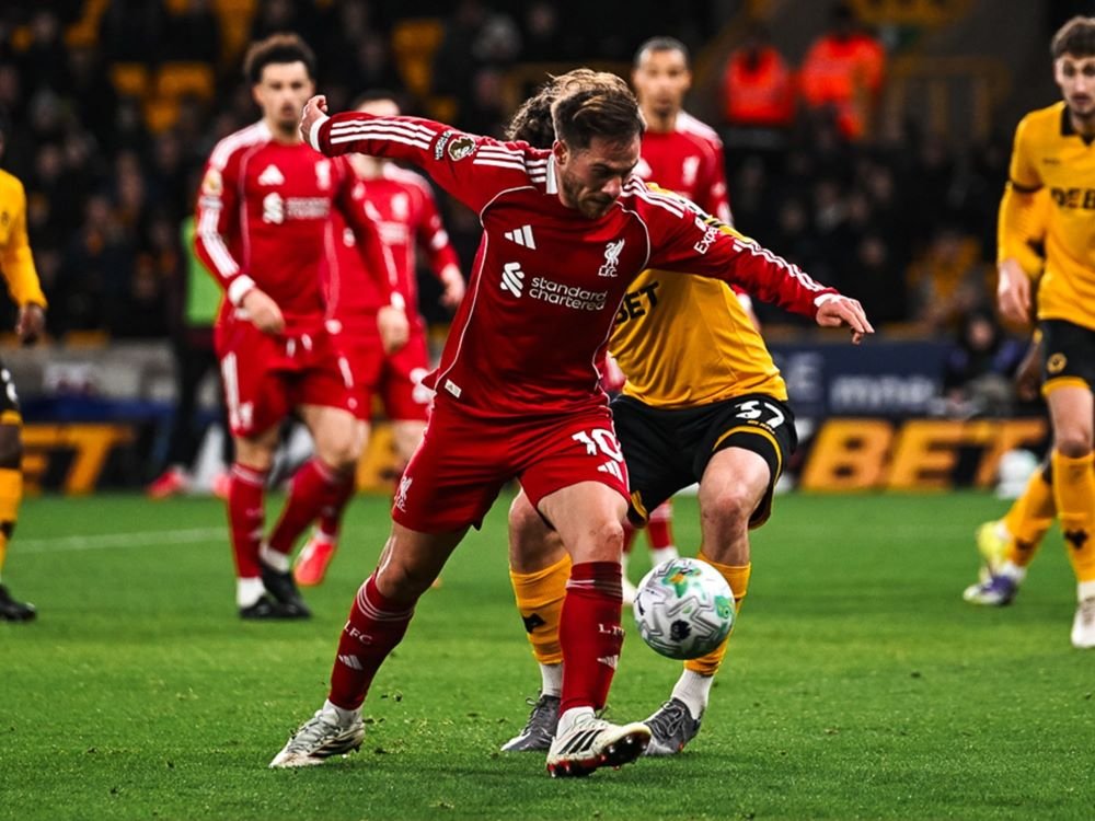 wolves liverpool Liverpool Bertahan di Posisi Lima Klasemen Setelah Kalah 2-1 dari Wolves