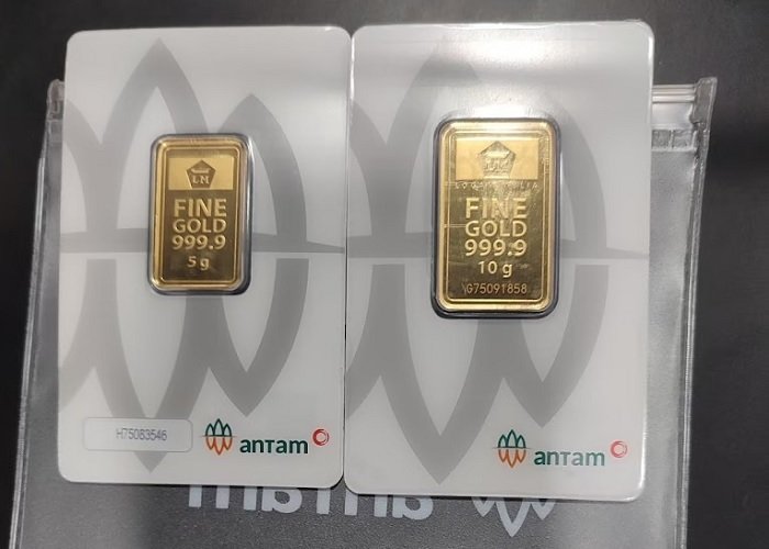 Harga Emas Hari ini, 27 April 2026: Emas Antam Turun Rp16.000 per Gram