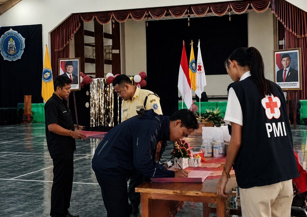 Krisis Donor Darah: Ketika Kebutuhan Tinggi, Kepedulian Justru Rendah