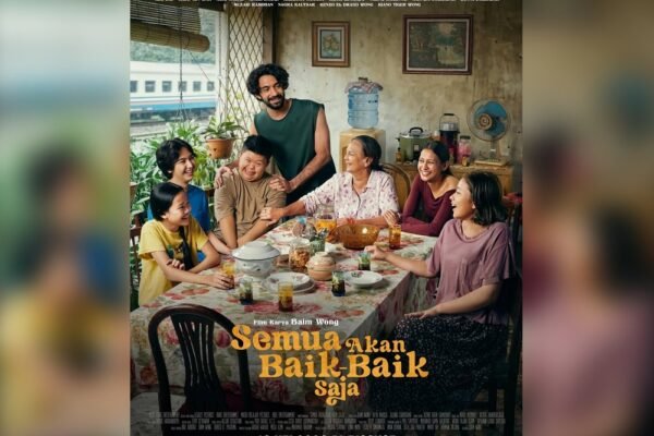 Kisahkan Drama Keluarga, Reza Rahadian dan Christine Hakim Adu Akting di Film ‘Semua Akan Baik-Baik Saja’