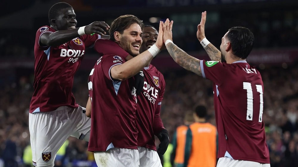 West Ham Hajar Wolves 4-0, Mavropanos dan Castellanos Cetak Brace