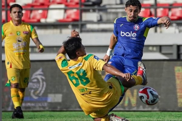 Bali Pesta Gol, Persebaya Gebuk Arema 4-0