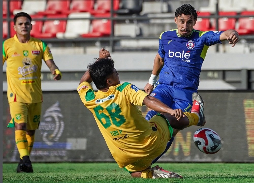 Bali Pesta Gol, Persebaya Gebuk Arema 4-0