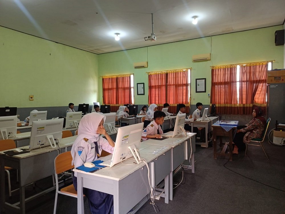 TKA SMPN 19 Malang 161 Siswa SMPN 19 Malang Sukses Jalani TKA Hari Pertama