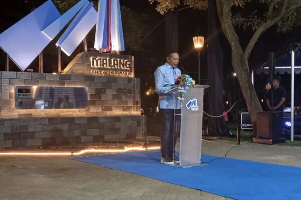 Peresmian Tugu Landmark di Alun-Alun Merdeka, Wali Kota Sebut Malang Setara Seoul dan Paris