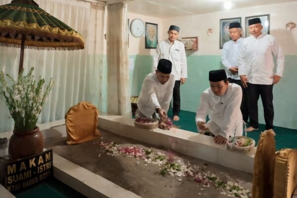 Peringati HUT Kota Malang ke 112, Wali Kota Malang Pimpin Ziarah ke Makam Leluhur Ki Ageng Gribig