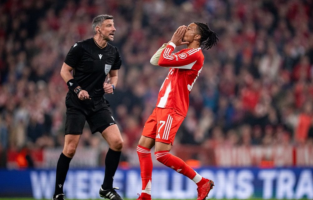 bayern real madrid Michael Olise Sebut Kemenangan Bayern Atas Real Madrid Bukan Karena Kartu Merah Camavinga