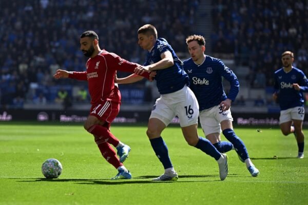 Everton Keok dari Liverpool, Aston Villa dan Nottingham Forest Raih Kemenangan