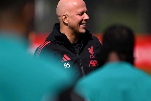 Pelatih Liverpool Yakin Menang Atas PSG Meski Sudah di Ujung Tanduk