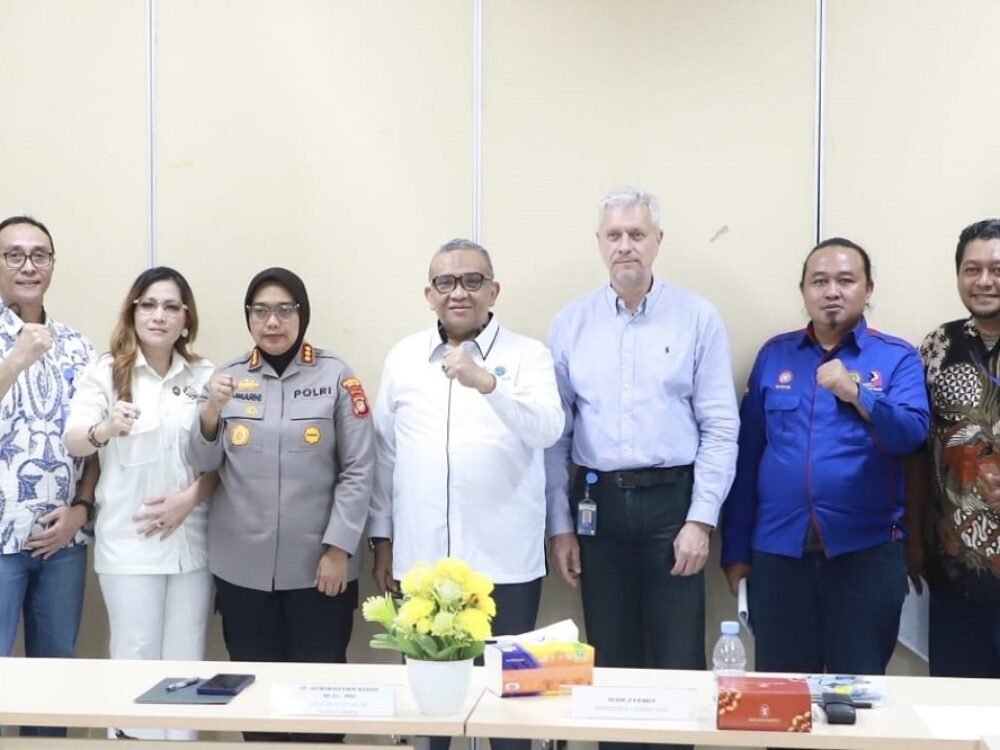 052-Wamenaker bersama manajemen Multistrada dan perwakilan serikat pekerjanya Dorong Penyelesaian Damai, Wamenaker Fasilitasi Dialog Manajemen Multistrada dengan Serikat Pekerja