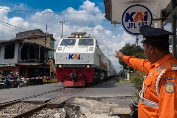KAI Properti Buka Lowongan Penjaga Perlintasan Kereta Api untuk Lulusan SMA, Buruan Cek Syarat Pendaftarannya