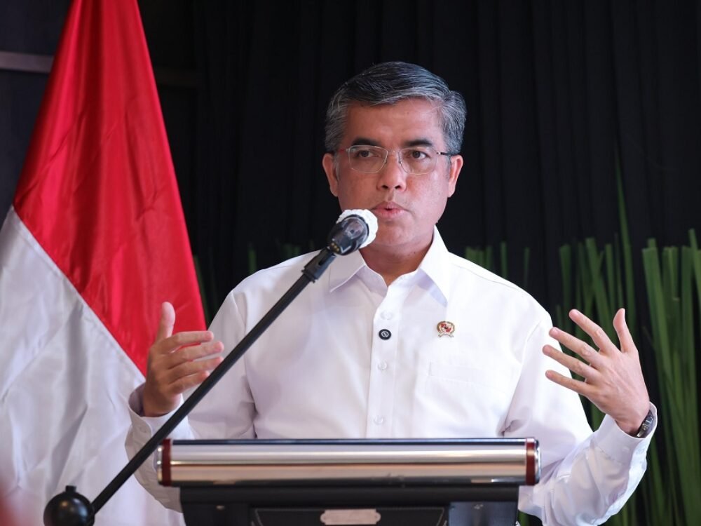141-Yassierli Kemnaker Fasilitasi Sertifikasi Kompetensi Gratis bagi Alumni MagangHub di 21 Balai Pelatihan Vokasi