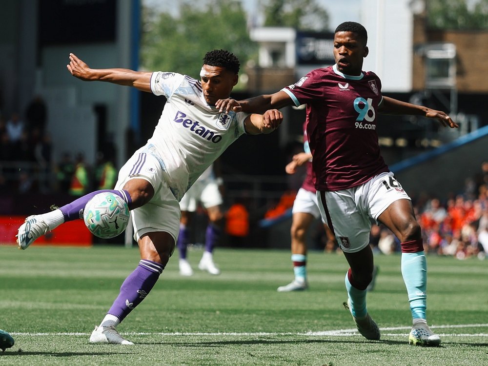 Pantang Menyerah Meski Sudah Degradasi, Burnley Tak Biarkan Aston Villa Menang