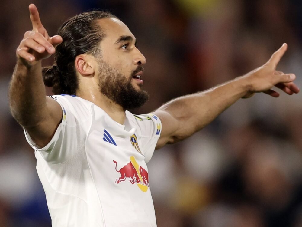 Leeds Jauhi Zona Degradasi Pasca Kemenangan Telak atas Burnley