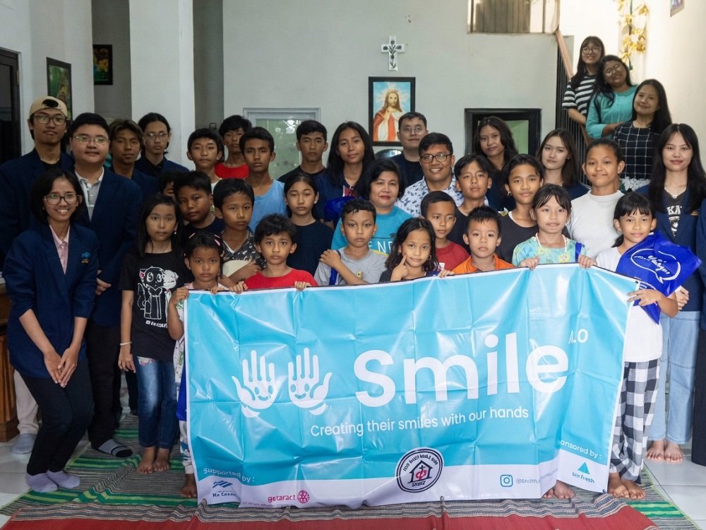Rotaract Club Universitas Ma Chung Hadirkan SMILE 5.0 di Panti Asuhan Beit Nauli Lewat Berbagi Sembako