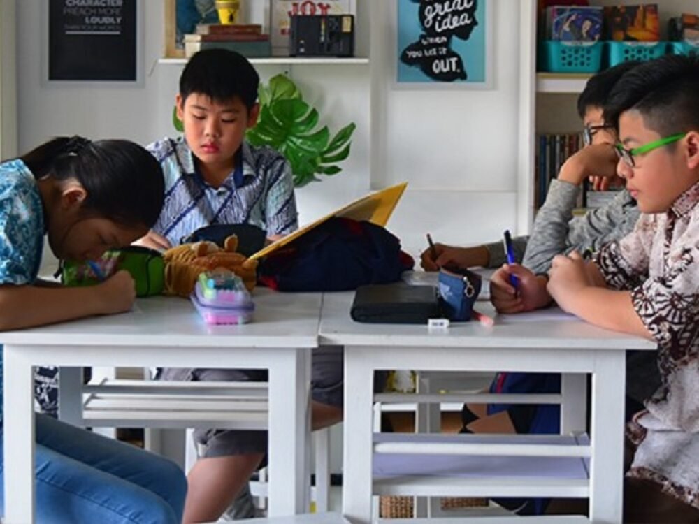 Shaping Future Leaders: SD Charis National Academy Malang Bentuk Pemimpin Masa Depan Berkarakter Kristiani