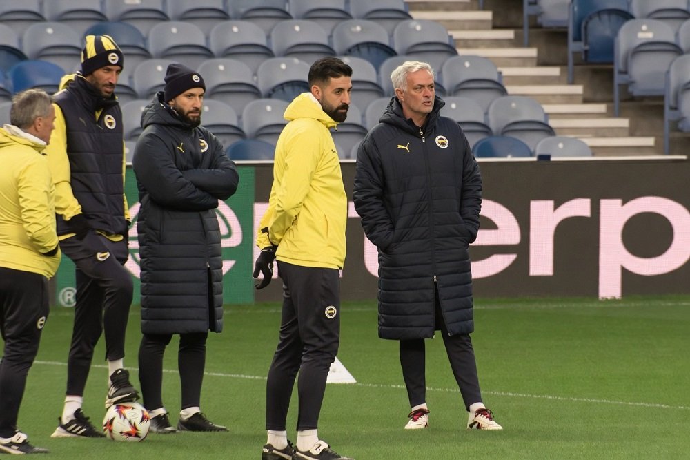 Jose Mourinho jadi kandidat terkuat pelatih Real Madrid