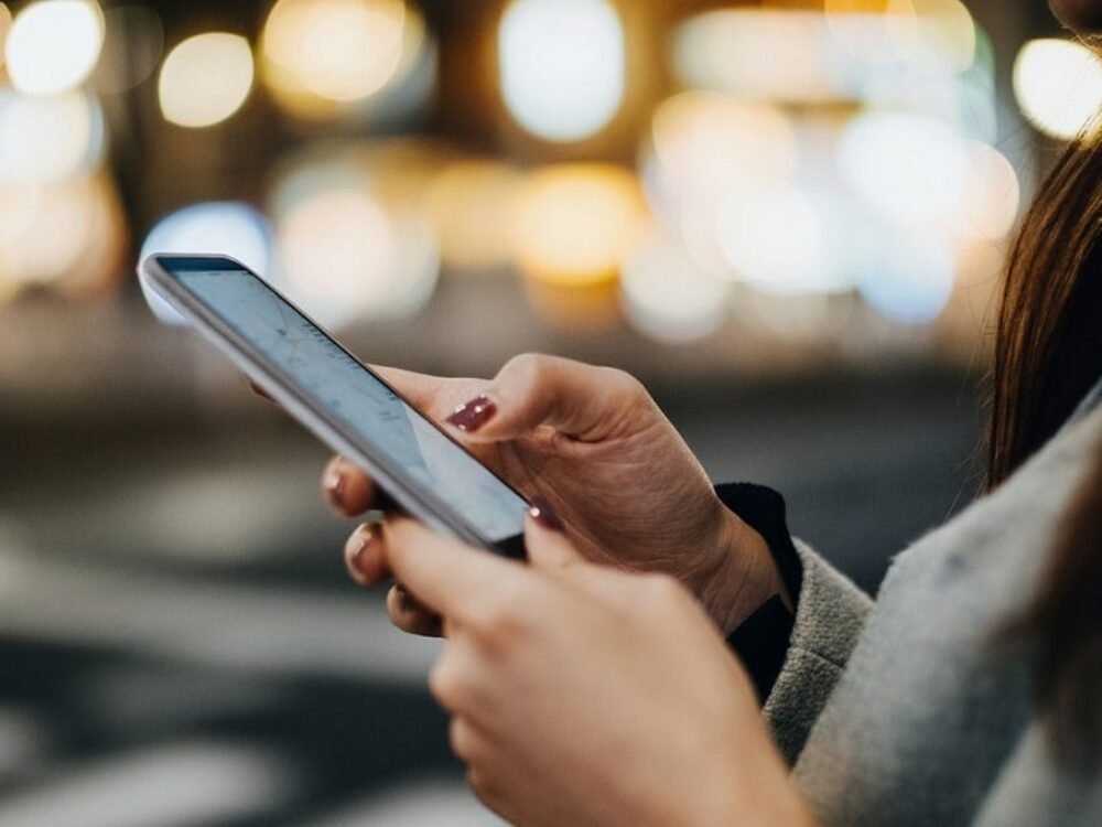 Scroll Phobia: Ketika Kemudahan Teknologi Tidak Sejalan dengan Tanggung Jawab Akademik Mahasiswa