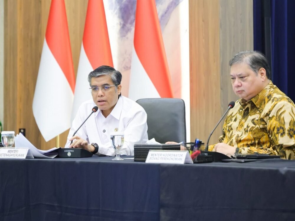 150-Yassierli dan Airlangga Hartarto Pemerintah Lanjutkan Program Magang dan Vokasi pada Semester II Tahun 2026