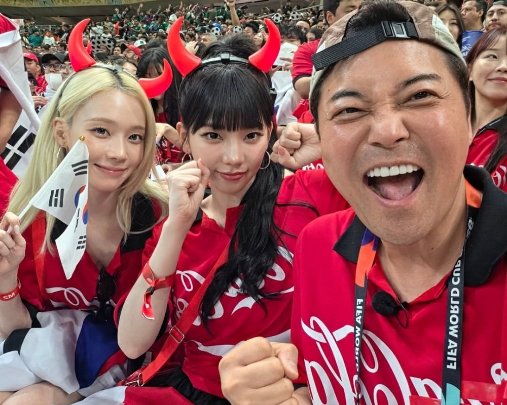 Dukung Timnas Korea Selatan, Jun Hyun Moo Bagikan Momen Bersama Winter dan Karina aespa di Meksiko