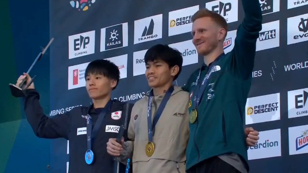 Putra Tri Ramadani Cetak Sejarah, Raih Emas Pertama Indonesia di Nomor Lead World Climbing Series Prague 2026