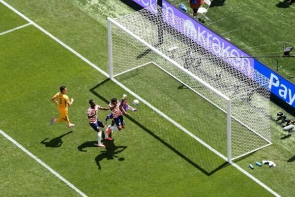 AS Pastikan Jadi Juara Grup D Setelah Kalahkan Australia