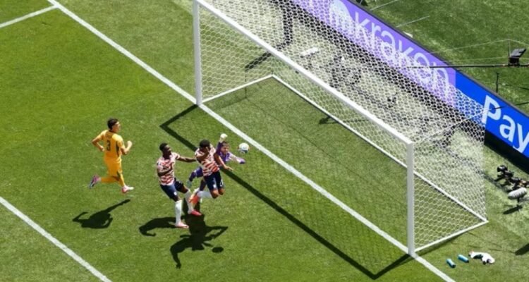 AS Pastikan Jadi Juara Grup D Setelah Kalahkan Australia