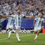 Tak Mengejutkan, Hattrick Lionel Messi Tentukan Kemenangan Argentina atas Algeria