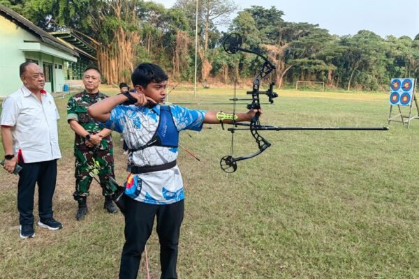 KONI Pusat Apresiasi Pembinaan Panahan Usia Dini di Lawang Archery Club Malang