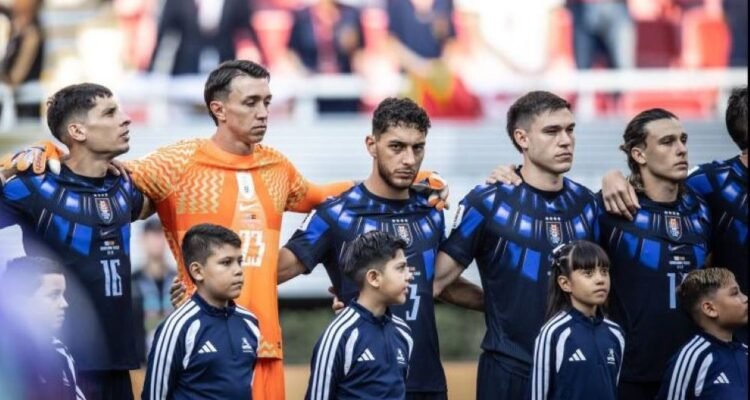 Federasi Sepakbola Uruguay Batalkan Jet Pribadi, Minta Pemain Pulang Kampung Pakai Pesawat Komersial