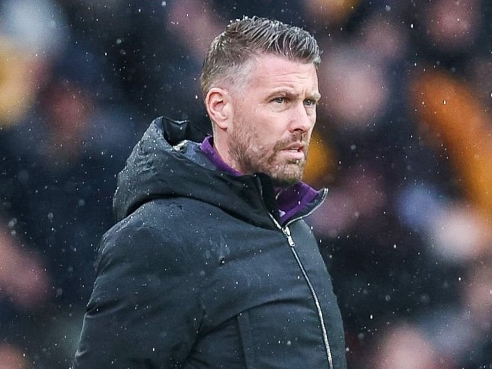 Rob Edwards Wolves Wolves Pecat Rob Edwards Setelah Tujuh Bulan Menjabat
