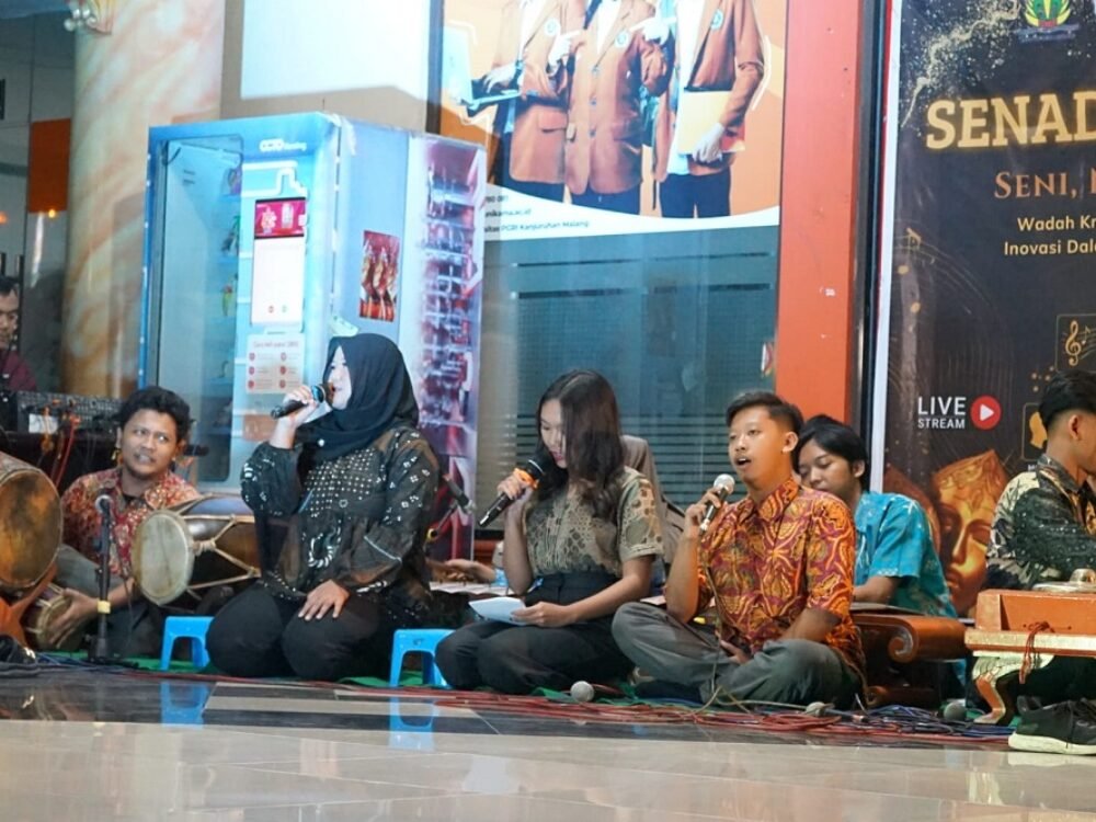 Senada UNIKAMA Berangkat dari Kegelisahan, Gelaran SENADA UNIKAMA Jadi Wadah Ekspresi Seni Budaya Gen-Z