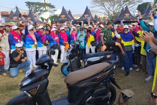 Ribuan Warga Padati Peluncuran Gear Ultima Yamaha di Lapangan Tumapel Singosari Malang, Cek Keseruannya