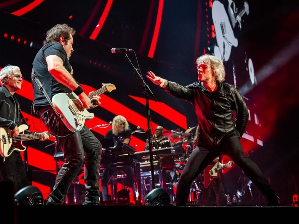 Infeksi Sinus, Jon Bon Jovi Akhiri Konser Lebih Awal di New York