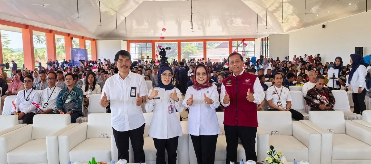 167-Sri Untari di Sekolah Rakyat Kab Malang Dr. Sri Untari: Sekolah Rakyat Harus Bebas Perundungan demi Masa Depan Anak