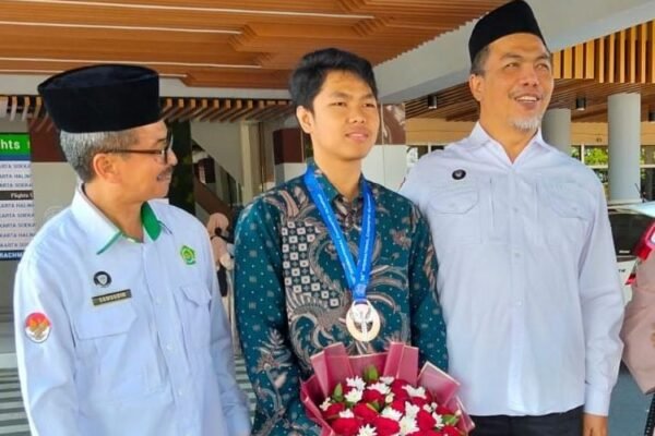Ahmad Kautsar Al Ramadhani, Siswa MAN 2 Kota Malang Raih Medali Perunggu IchO di Uzbekistan