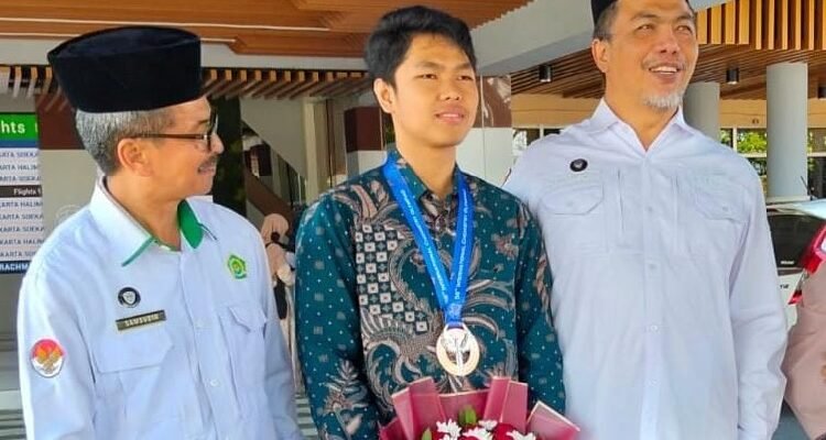 Ahmad Kautsar Al Ramadhani, Siswa MAN 2 Kota Malang Raih Medali Perunggu IchO di Uzbekistan