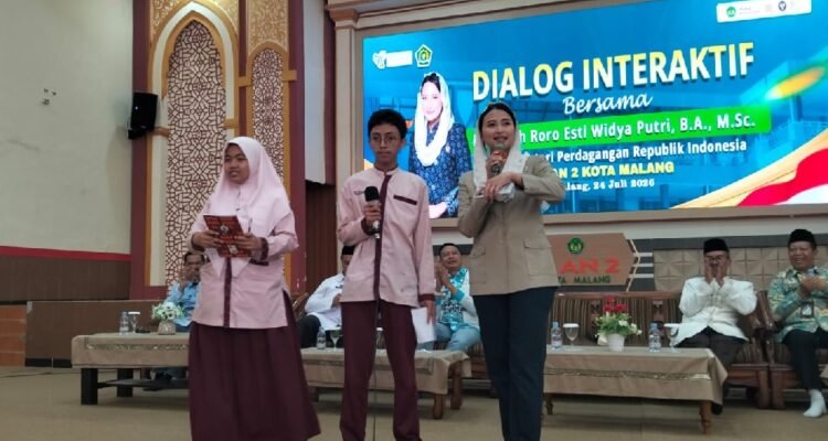 Kunjungi MAN 2 Malang, Wamendag: Sekolah Garuda dan SDM Unggul Jadi Kunci Indonesia Emas 2045