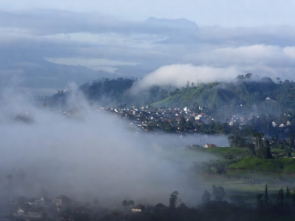 Cuaca udara kabur Malang