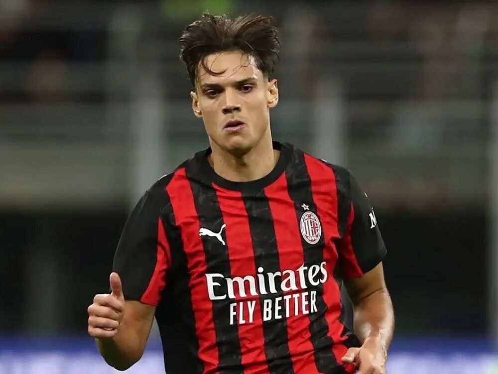 526-Samuele Ricci Rombak Lini Tengah AC Milan, Ruben Amorim Bakal Jual Samuele Ricci