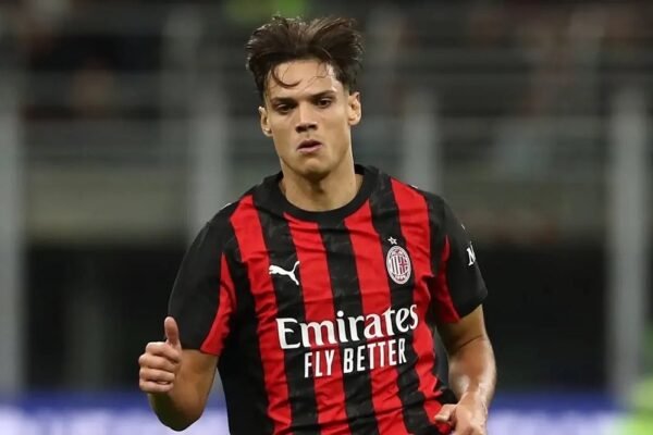 Rombak Lini Tengah AC Milan, Ruben Amorim Bakal Jual Samuele Ricci