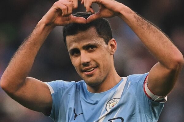 Mourinho Dorong Real Madrid Kejar Rodri, Florentino Masih Itung-Itungan Biaya