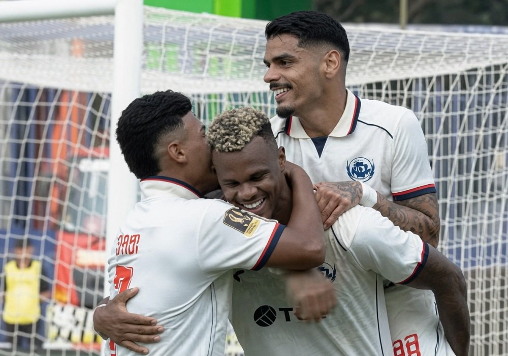 546-Gustavo Henrique selebrasi Taklukkan DPMM FC 2-0, Arema Pastikan Tiket ke Semifinal Piala Presiden 2026