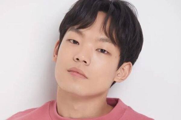 Aktor Lee Jung Hyun Segera Menikah di Akhir Tahun