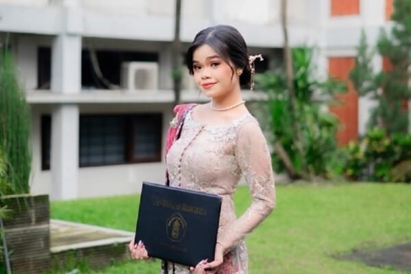 Raih Beasiswa LPDP, Alumni FK UB Ini Lolos Harvard University Jenjang Magister