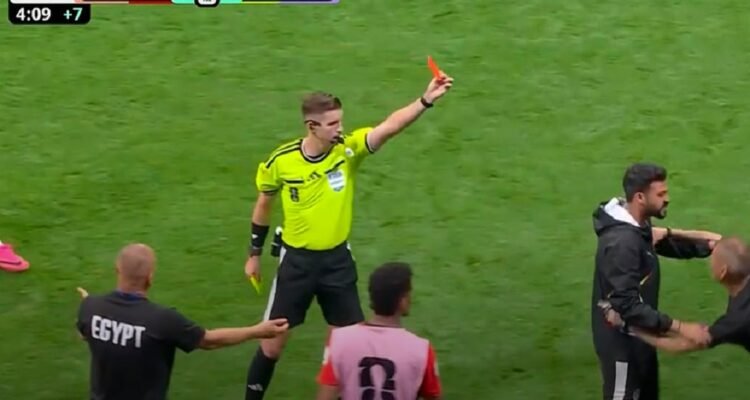 Sarat Ketimpangan, Simak Sederet Kecurangan Wasit di Laga Argentina vs Mesir