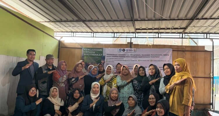 Dosen Kimia FSTeM UB Berdayakan Warga Dusun Kunci Kabupaten Malang Melalui Pelatihan Analisis Fitokimia Bahan Jamu Herbal