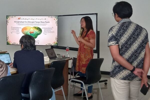 Pelatihan dan Sertifikasi Gemini AI, Profesor dari ISTTS Beber Manfaatnya dalam Pendidikan