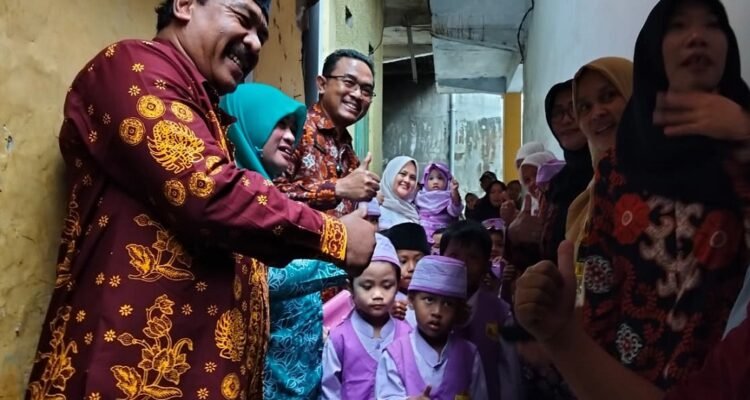 Kemendukbangga Perkuat Peran Ayah dan Salurkan Bantuan bagi Keluarga Risiko Stunting di Harganas ke-33